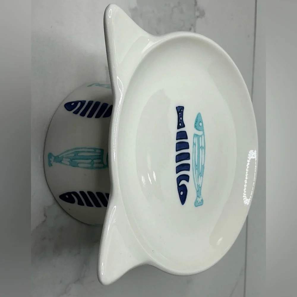Signature Elevated Bowl Cat Food Blue & Aqua Ceramic Fish Design New